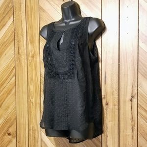 DANIEL RAINN Crochet Keyhole Front Sheer